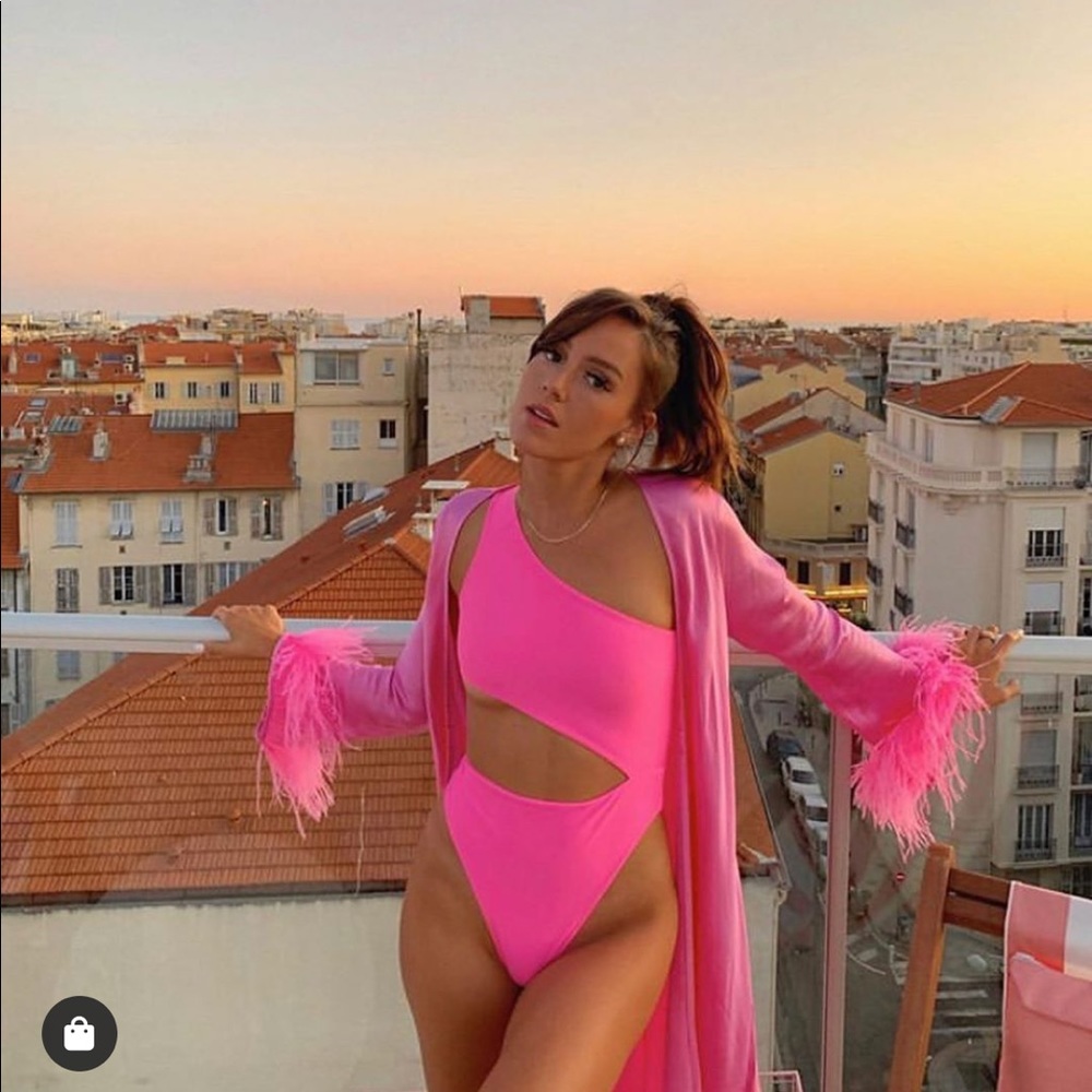 Rezek studio foxy top in pink